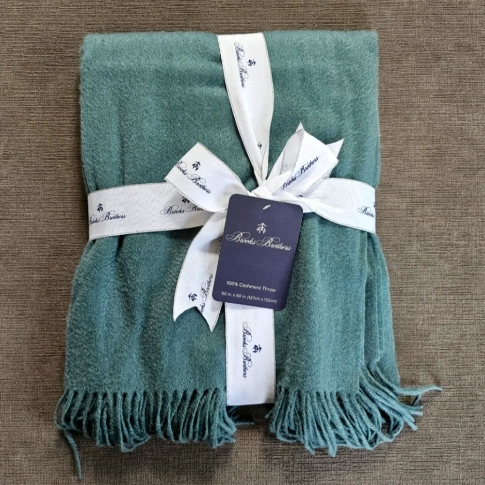Brooks Brothers Home 100% Cashmere Throw Blanket NWT $395 Size 60'' x 50''